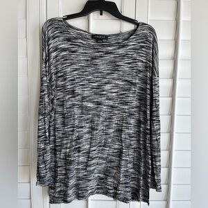 AUGUST SILK Black & White Stripes Long Sleeve Scoop Neck Top Size Large